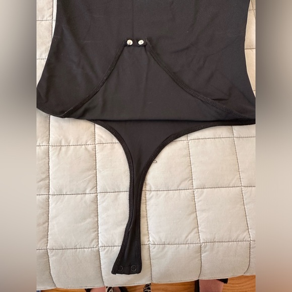 House of Harlow Black long sleeve bodysuit - Picture 7 of 10